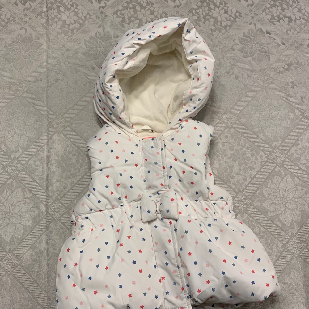 NEW girls puffy vest with hood